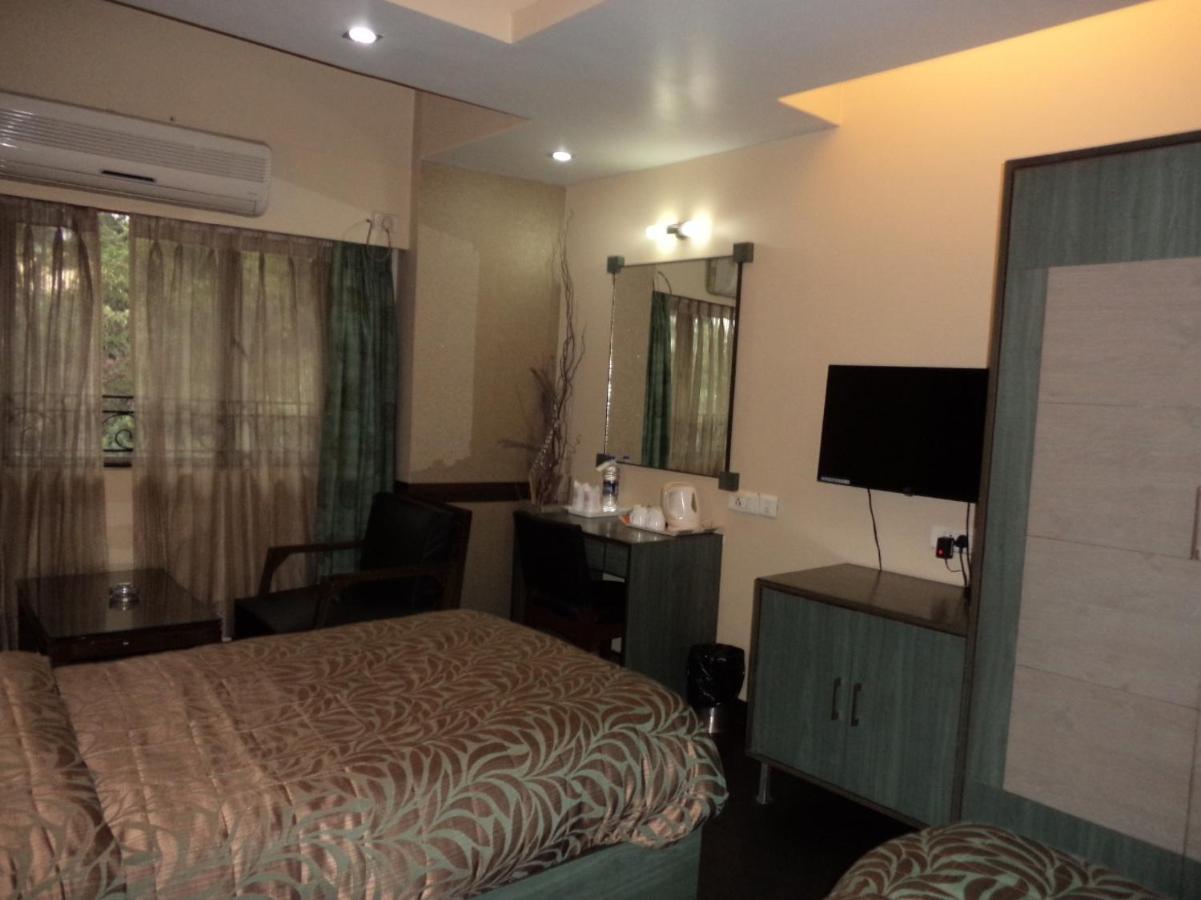 Hotel Majestic Shillong Dış mekan fotoğraf